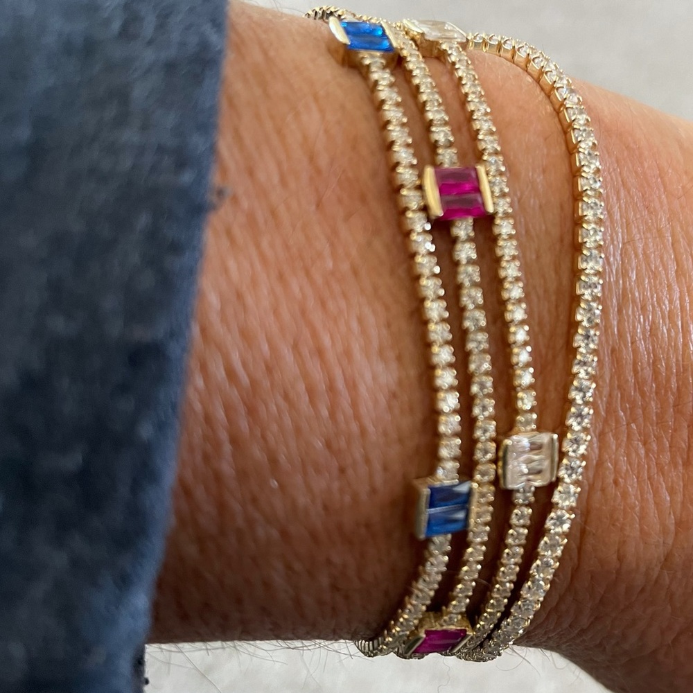 Tennis bracelet